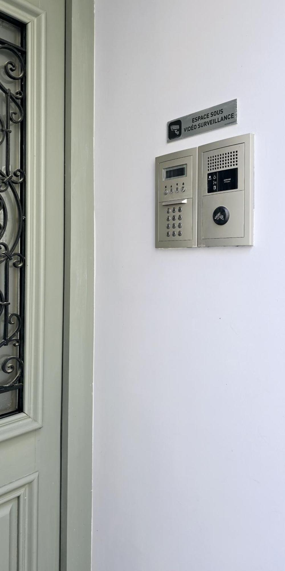 Victoire Saphir 203 Climatise Hotel De Ville Saint-Dizier Kültér fotó
